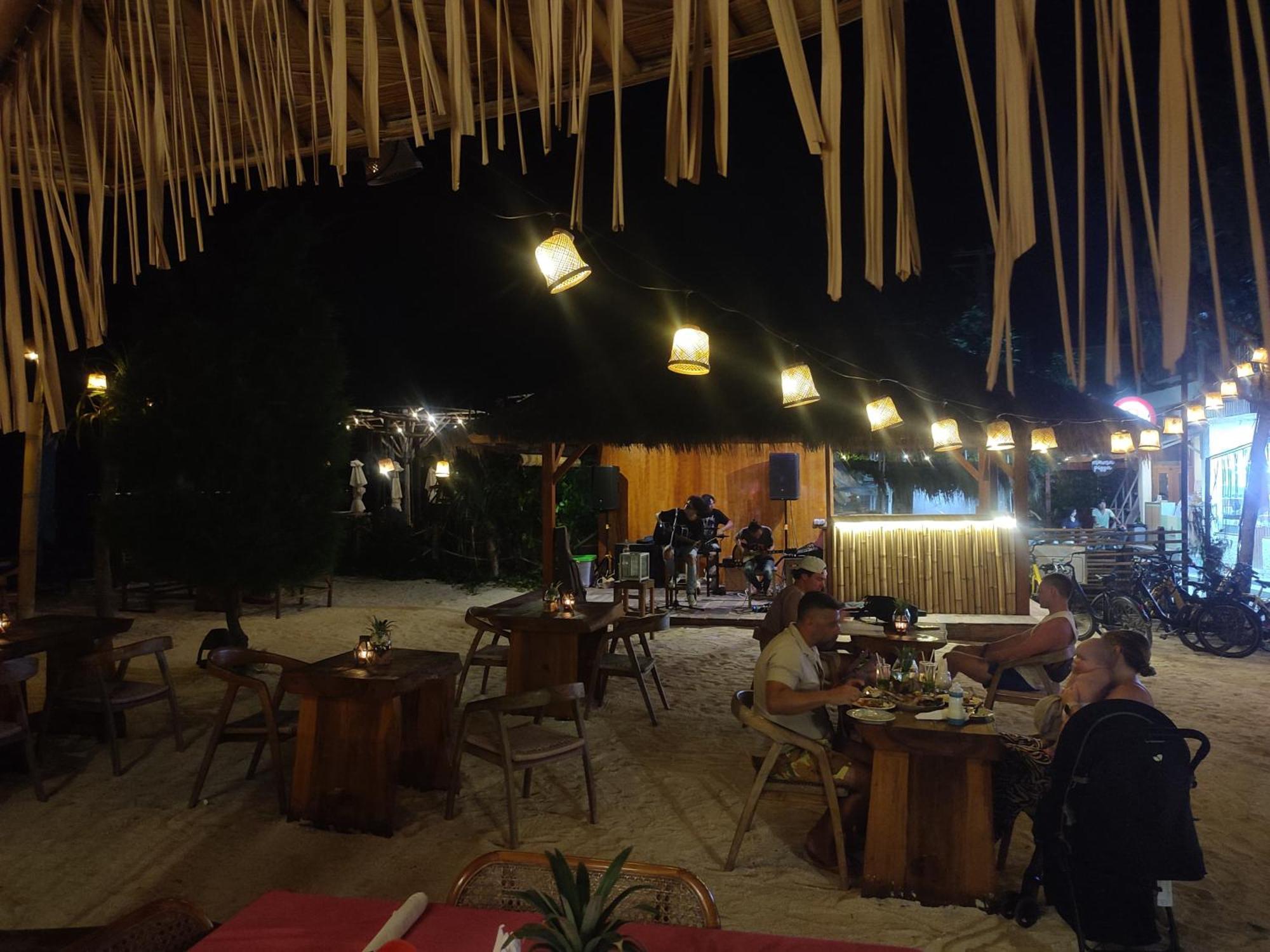 Pesanggerahan Sapari Family Gili Air Luaran gambar